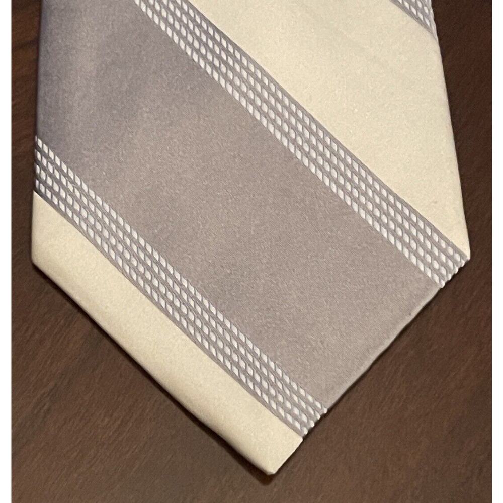 Express Design Studio Gray Blue 100% Silk Men’s Neck Tie Made In China